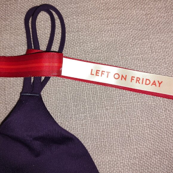 Left on Friday - Sweet Victory Top D - size small - Picture 4 of 5